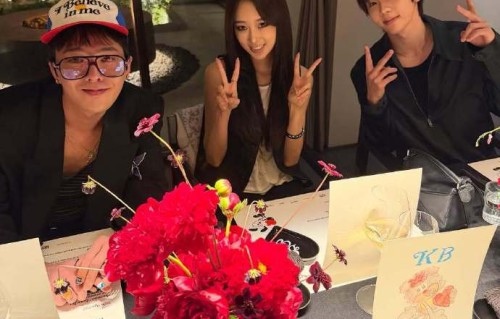 权志龙吉赛尔将太郎同框合照|大崎将太郎