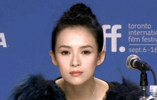 章子怡又被骂了，结果热搜爆了，谁也没想到一句谢谢能改变这么多