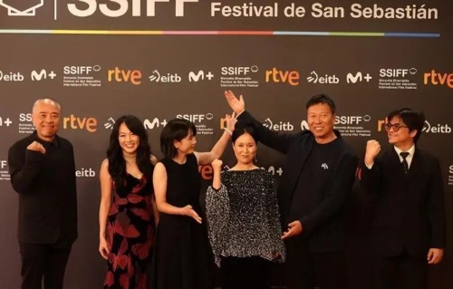 《监狱来的妈妈》未映先凉，姚晨、汪涵火速撇清关系，周冬雨也被牵连