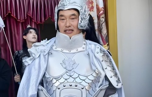 陈亚男大婚在即，拍摄婚纱照画面曝光，与朱小伟都各自找到了真爱