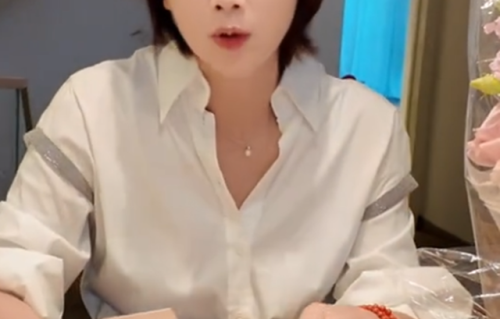曹曦文女儿也要进娱乐圈！首演舞台剧，颜值被夸星二代里排前三名