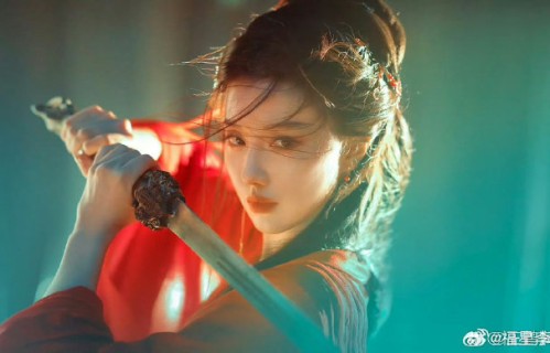 除了《莲花楼》和《佳偶天成》，王鹤润还有哪些让人印象深刻的红衣造型？|美学|红色|竹林|表象|窄袖