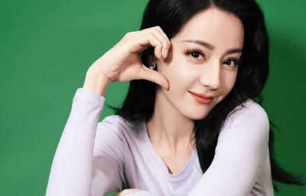迪丽热巴路演状态_观众_顶光_周星驰