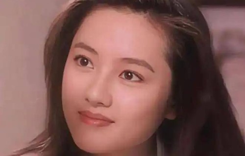60岁李丽珍近况曝光！经历两段失败婚姻，如今与漂亮女儿相依为命|王祖贤|家庭|许倚榕|生日|女性