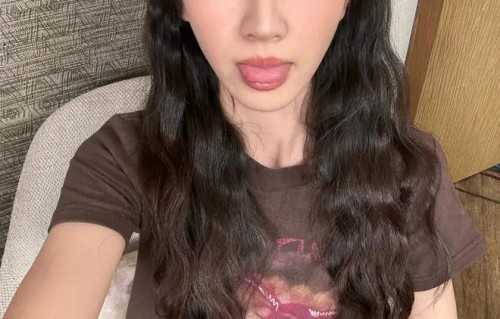 田曦薇晒照不装女神，居然更圈粉了