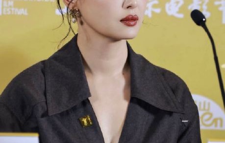 辛芷蕾作为威尼斯影后，首次担任电影节评委有何独特视角？|梁朝伟|人性|见面会|素人|评委席