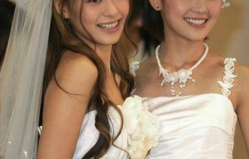 钟欣潼发文祝福蔡卓妍