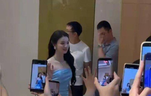 王楚然现身重庆活动，生图引热议，新作即将开播