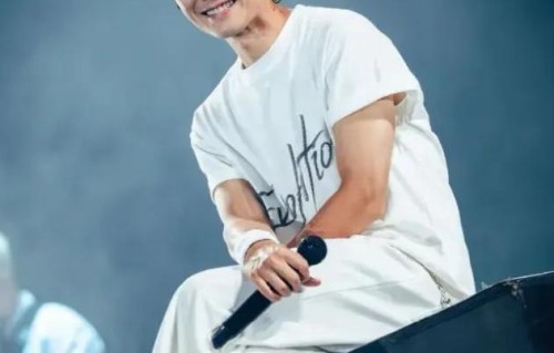 明星家属也难逃病痛！杜淳老婆自曝切掉一片肺，给所有人提了个醒|王灿|无忧|谢霆锋|娱乐圈_订阅