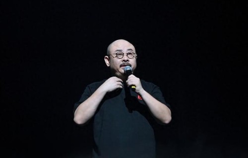 徐子尧,一代音乐天后正在脱茧羽化,青春靓丽、真挚纯真