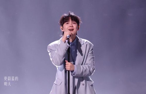 与其说尤长靖在唱《天空没有极限》，不如说他在唱青春的不屈