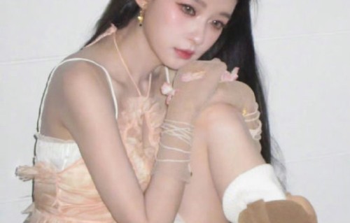 被意外选为队长后，孙怡在《乘风2026》二公中将带领哪些成员表演？|叶一茜|亲亲|范玮琪|规则|舞台