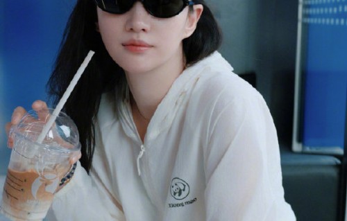 为什么刘亦菲的素颜照能受到全网盛赞？