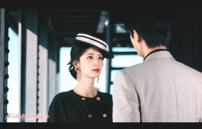 张凌赫王楚然戏外对视笑场的花絮有多甜？