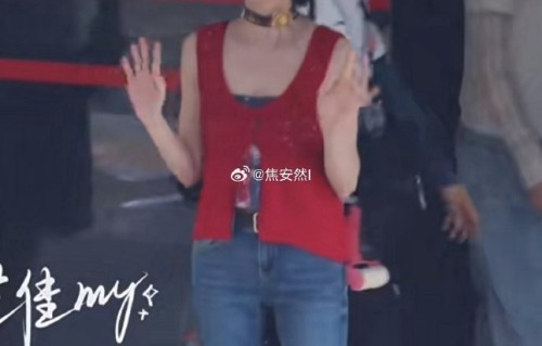 白鹿新剧《坤宁》中的妆造为何被夸质感好？