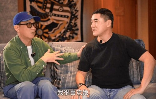 张家辉公开20岁女儿近况，想做作家遭妈妈阻止，关咏荷称谋生困难