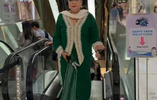 肥妈斥李泳汉没良心，曝李家鼎四处找工养儿孙，累到手抖只吃泡面