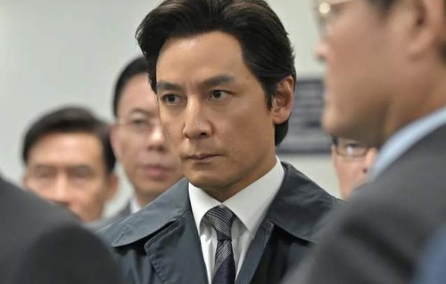 五一档电影预售惨淡！超10部新片首日票房破百万都难，票价都降了