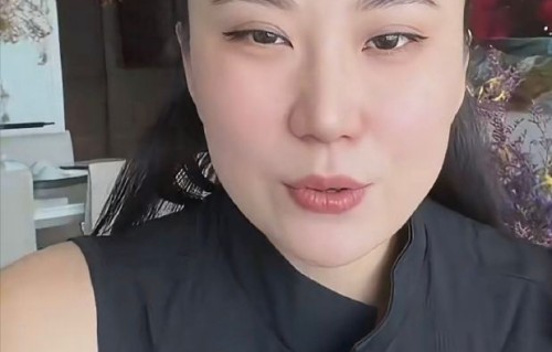 谢贤前女友 Coco 否认 2000 万分手费，是真情流露还是公关策略？