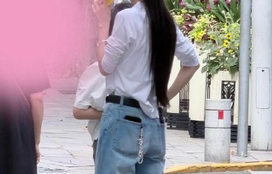Angelababy近期还有哪些新作品或公开行程？
