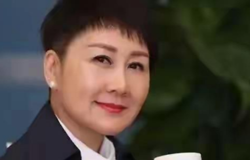 凯丽聊女性的成长：要守住自己初心，爱自己的智慧，做自己的勇气