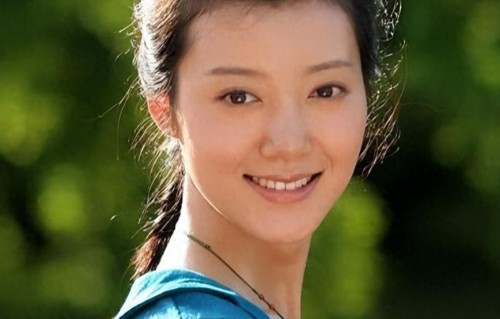 离婚14年后，演员车晓现状曝光：一人住北京大别墅，43岁单身未育