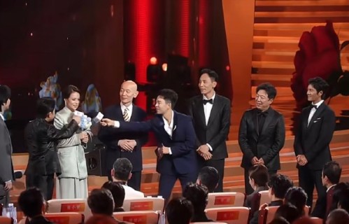 黄渤为什么说舒淇是“挂在天边的彩虹”？|电影节|影视圈女性|北京国际电影节|舒淇导演|葛优