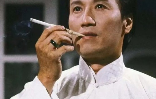 谢贤离世前最后一次公开露面时精神状态如何？