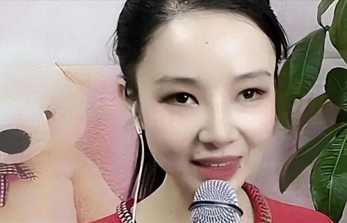 她是盲人女歌手，却甘愿嫁给农村穷小伙，如今丈夫成了她的骄傲