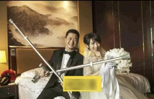 吴京发文庆祝与谢楠结婚十四周年 十四年相守 最好的爱情是彼此成全