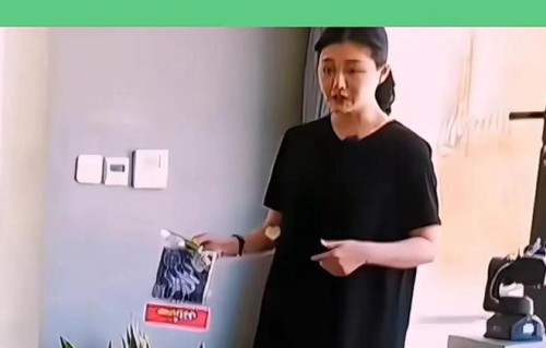 汪小菲就是从这个时候开始不爱大S的，鄙夷不屑的眼神太明显了！