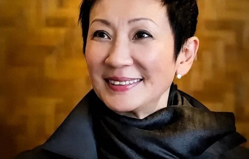 林青霞金庸都说施南生太痴情！与徐克相爱36载，相约丁克终被辜负