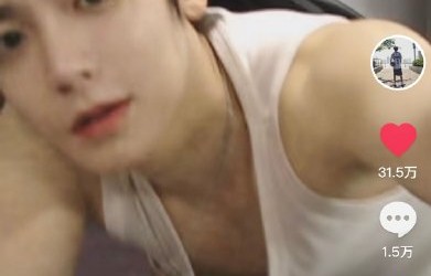 侯明昊的“超市浪漫”：把烟火日常谱成了给粉丝的诗篇？|第一次爱的人|购物车|猕猴桃|货架|舞台