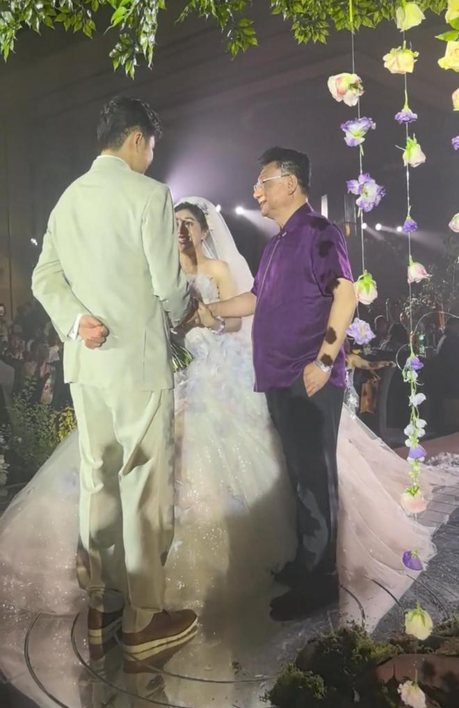 婚礼现场(视频截图)